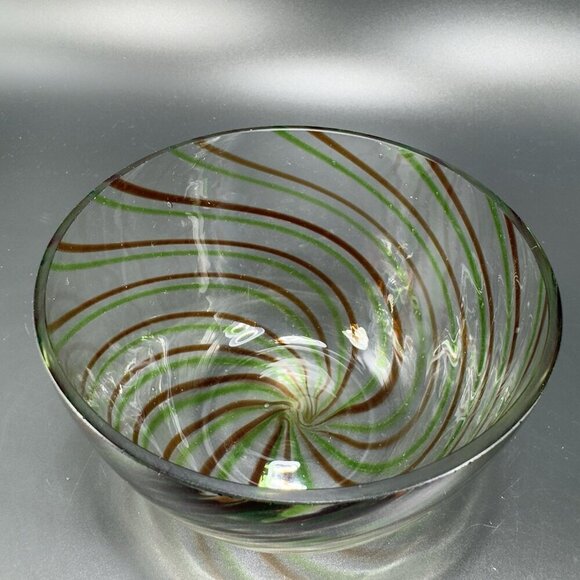 Vintage Molded Glass Dish Bowl With Green Red Swirls Clear Glass Container Bowl - Picture 9 of 9